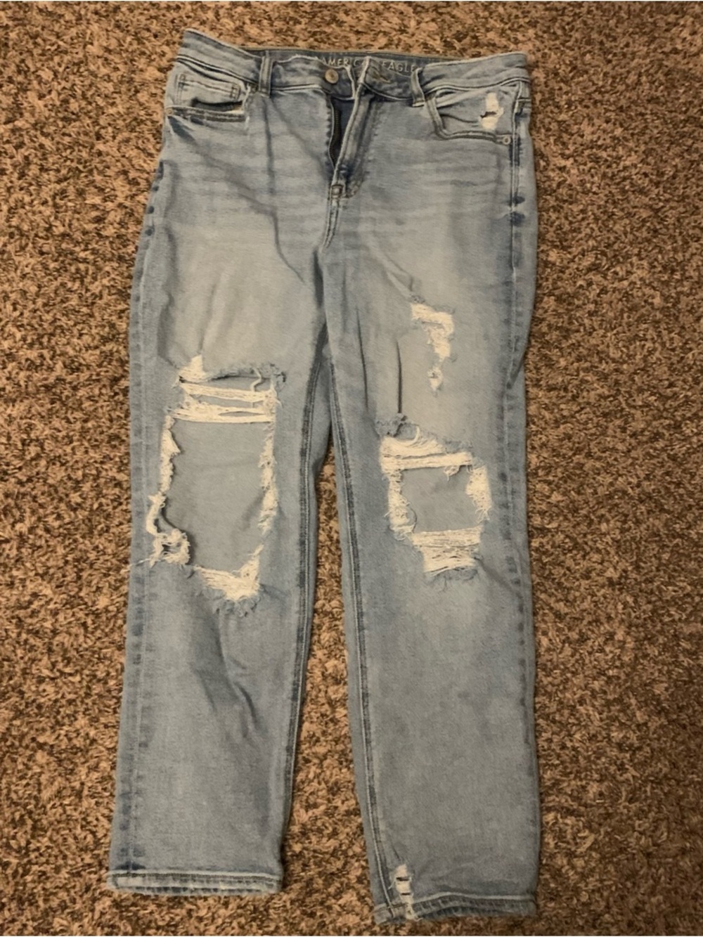 American Eagle Outfitters Light Wash Distressed Boyfriend Jeans